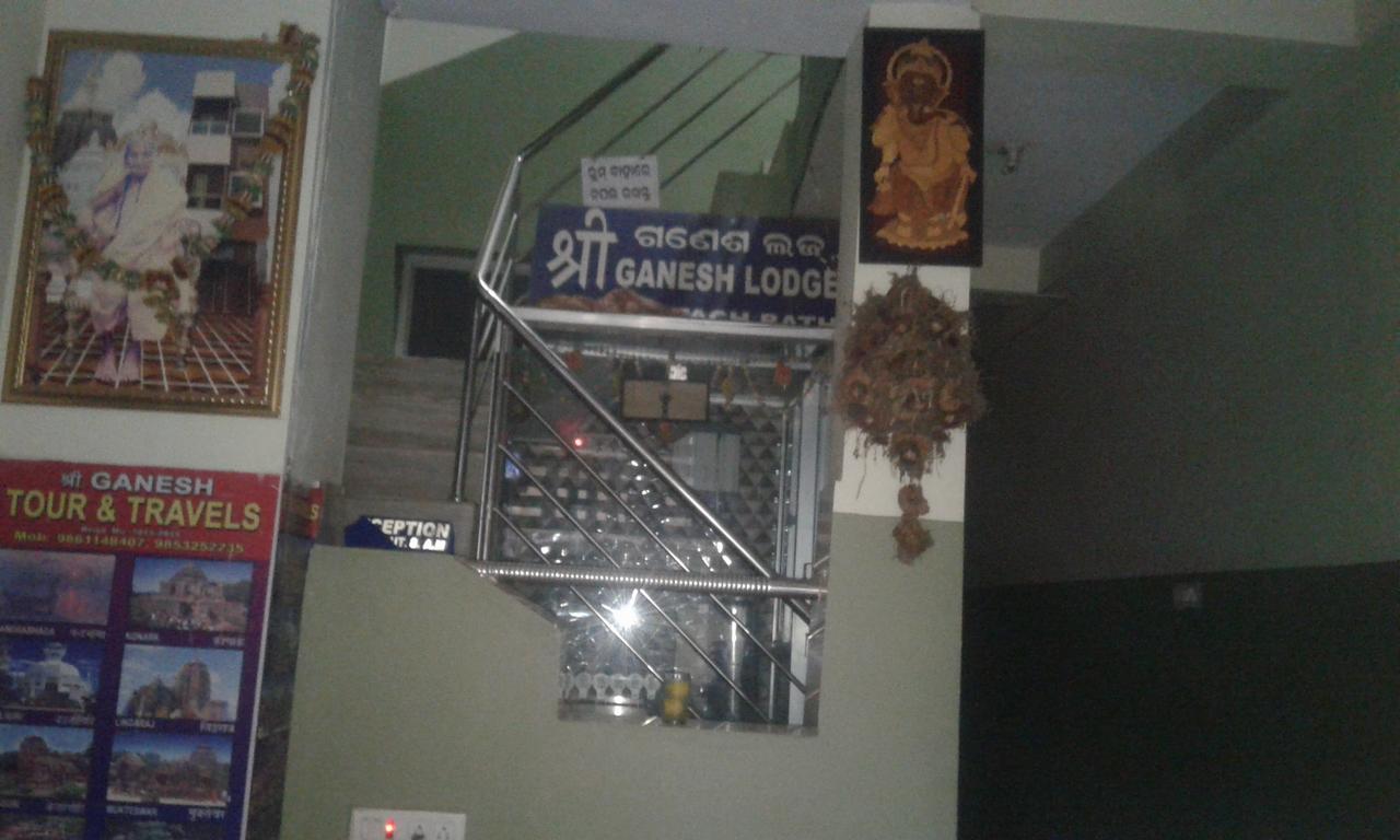 Ganesh Lodge Puri Zewnętrze zdjęcie
